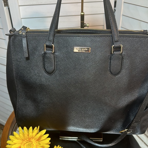 EUC Kate Spade Double Zio Black Saffiano Crossbody Satchel Tote in Black - Picture 6 of 12